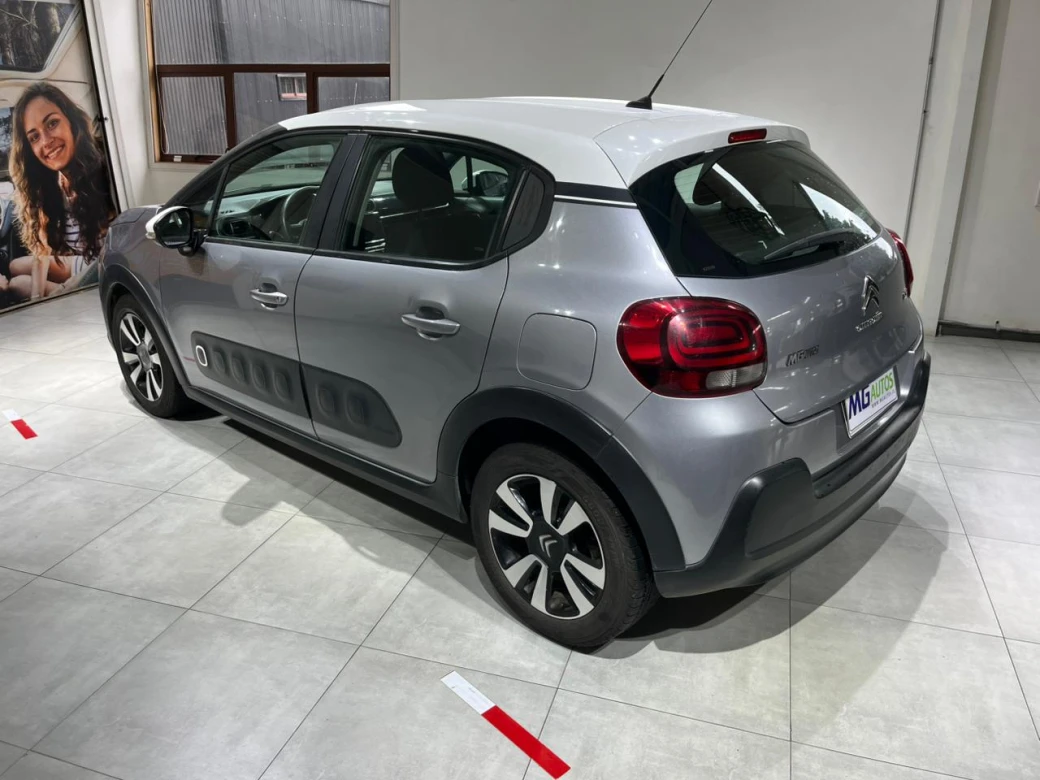 imagen 0 de vehiculo con id 2165